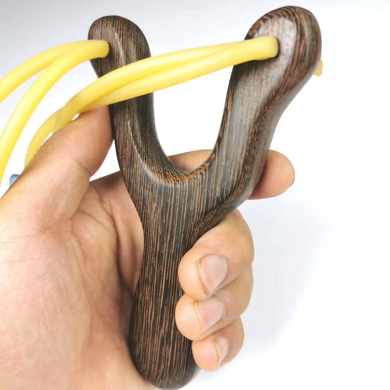 200 mudballs delivered by the solid log slingshot